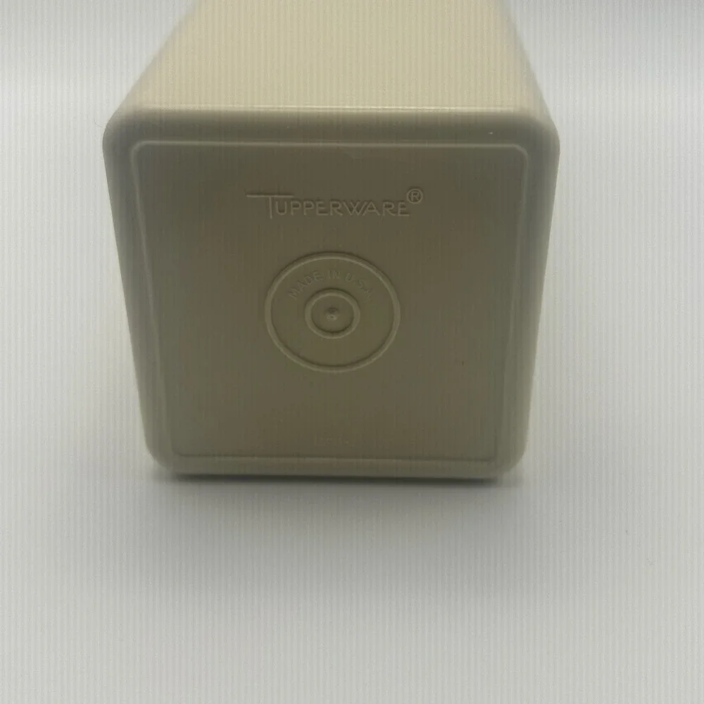 Vintage Tupperware Modular Mates Super Oval 5 Almond Beige 1614-2 with Lid USA